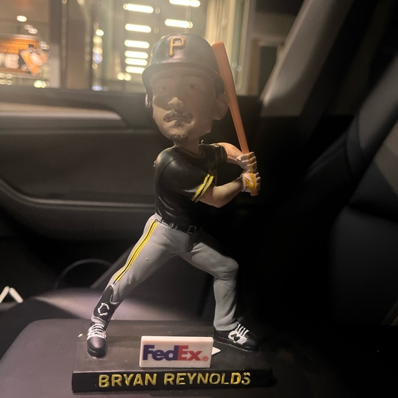 Bryan Reynolds PITTSBURGH PIRATES SGA Bobblehead 6/18/22 BRAND NEW MLB Buccos - Picture 6 of 8